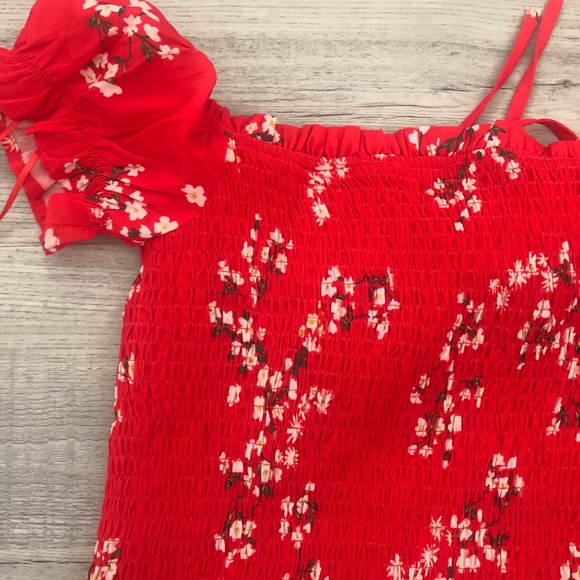 Laura’s Boutique Red Floral Summer Dress - Picture 3 of 4